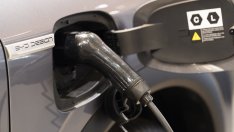 Китайски регулатор: Продажбите на електромобили в Китай ще запазят бързия си растеж