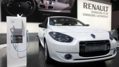 Renault каза "сбогом" на фалирал поддоставчик на зарядни станции 