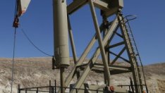 Петролът отново поевтиня в очакване на срещата на върха на ОПЕК