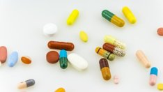 Обвиниха председателя на фармацевтичния съюз за всяване на паника