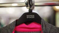 Marks & Spencer се бори с ниски продажби през първото тримесечие
