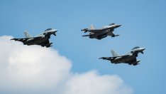 Доналд Туск: Готови сме да сваляме руски самолети, преминаващи през Полша