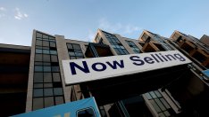 Сделките с бизнес имоти в САЩ се сриват, но не и цените