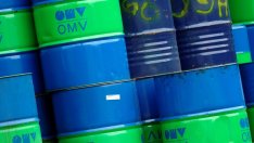 Петролът отново поевтиня след ръст на американските складови резерви