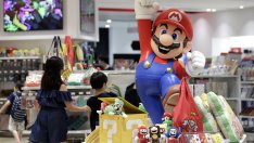 Продажбите на Nintendo Switch са спаднали наполовина през последното тримесечие