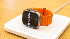 Следващият часовник на Apple ще открива хипертония и сънна апнея