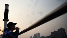 Рубини: Очаквам спукване на биткойн балона