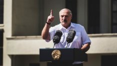 ЕС трябва да удари Лукашенко, дори за сметка на собствените интереси