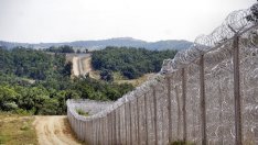 Завършването на оградата на българо-турската граница се отлага за януари