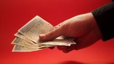 Социалното министерство предлага 460 лева минимална заплата от 1 януари