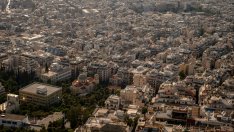 Гърция въвежда сертификат за платежоспособност на наемателите