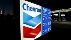 Ниската цена на петрола развали лятото на Exxon и Chevron