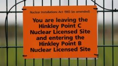 Лондон замразява проекта за нова АЕЦ*