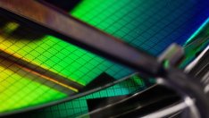 Япония спира износа на чипове към Русия