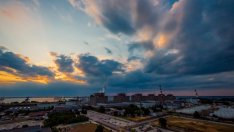 Руска атака предизвика пожар в най-голямата ядрена централа в Европа 