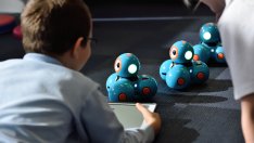 Белият дом кани шефовете на Google и Microsoft на среща за изкуствения интелект