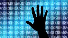 Франция се сблъсква със заплахи от кибератаки преди изборите през 2017 г.