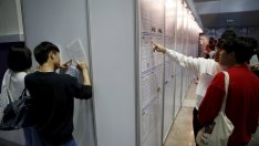 Молбите за помощи при безработица в САЩ записват леко повишение