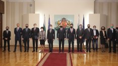 Водещите партии и президентът подкрепиха твърд курс към Северна Македония