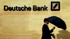 Deutsche Bank иска от служителите ѝ да пътуват по-малко