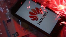 Huawei се сблъсква с нова опасност - фронт срещу облачните ѝ услуги