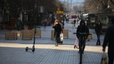 Засилват контрола на мерките срещу коронавируса заради липсата на дисциплина