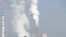 Трябва ли да се въвежда данък върху CO2 емисиите?