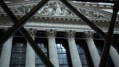 Dow записа най-големия си спад от началото на годината