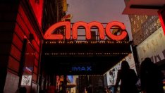 Инвеститорите в Reddit изстреляха акциите на AMC с 95% за ден