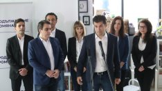 Петков и Василев отиват на изборите с „Волт“ и „Средна европейска класа“