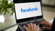 Кремъл засилва натиска върху Facebook и Alphabet