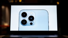 Анализатор: Apple може да пусне огъващ се iPhone до 2024 г.