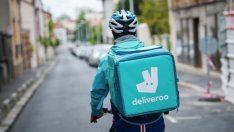 Deliveroo навлиза в бързите доставки до 10 минути