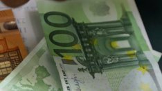 Икономическите настроения в Германия изпратиха еврото близо до 3-годишно дъно