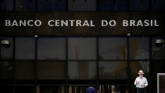 Бразилската централна банка понижи лихвата до рекордно дъно