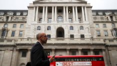 АЦБ очаквано повиши основната лихва за първи път от десетилетие