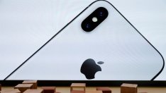 Apple надмина очакванията за тримесечието и увеличи дивидента си