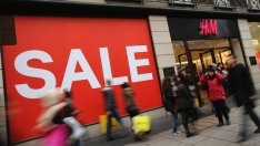 Големите летни намаления на H&M са натежали на продажбите за третото тримесечие