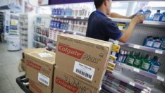 Девалвацията на венецуелската валута удари Procter & Gamble