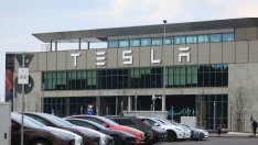 Tesla може да си върне водещото място на световния пазар на електромобили от BYD