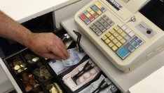 Търговци заплашват с протест заради смяната на касовите апарати