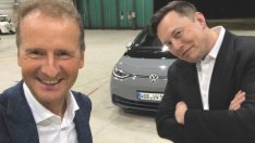 Приятелството между Илон Мъск и Херберт Дийс надхвърля границите на Twitter