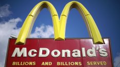 McDonald's надмина прогнозите след повишенията на цените си