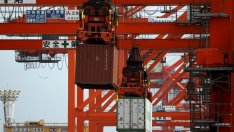 Растежът на японския износ се забавя за втори пореден месец