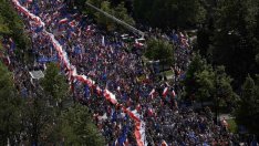 Над 240 хил. души излязоха на проевропейско шествие във Варшава