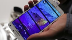 Следващият смартфон на Samsung ще е с огънат екран?