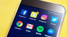 Графика на деня: Онлайн гигантите, или кой кого притежава в интернет