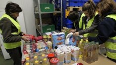 Защо 40% от дарителските организации не отчитат къде отиват събраните средства?