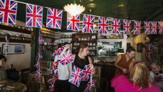 Активността в услугите във Великобритания се забавя за пръв път от четири месеца