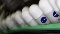 Печалбата на производителя на Nivea се свива заради силното евро